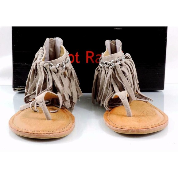 Not Rated Keep The Peace Fringe Flat Thong Sandals Taupe Size 6.5 - Picture 5 of 9